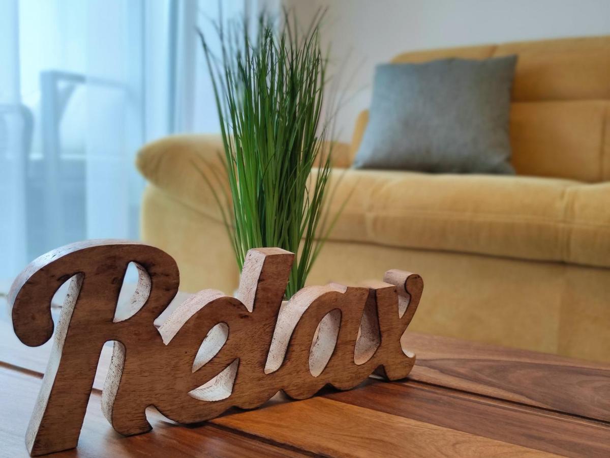 Royal Relax Apartman เคสเท ภายนอก รูปภาพ