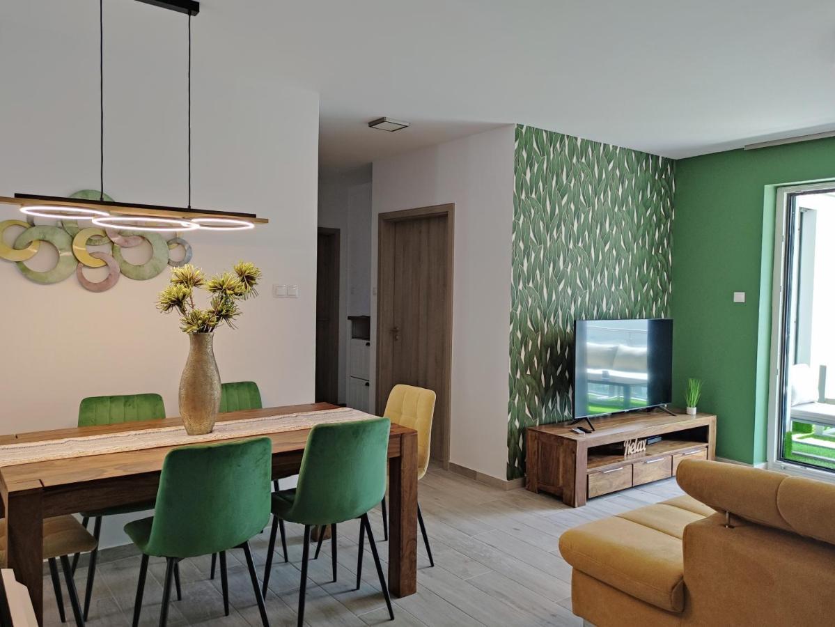 Royal Relax Apartman เคสเท ภายนอก รูปภาพ