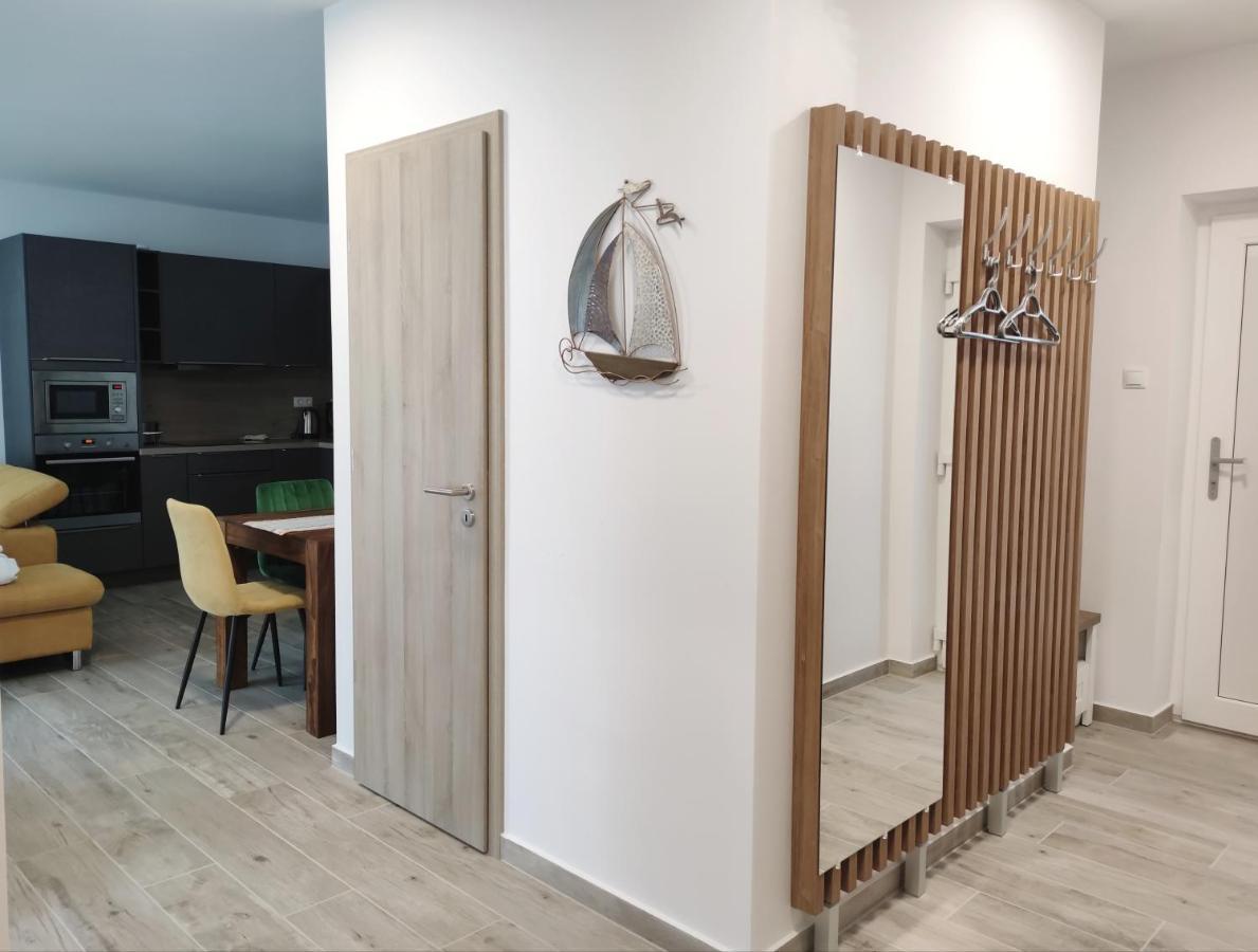 Royal Relax Apartman เคสเท ภายนอก รูปภาพ